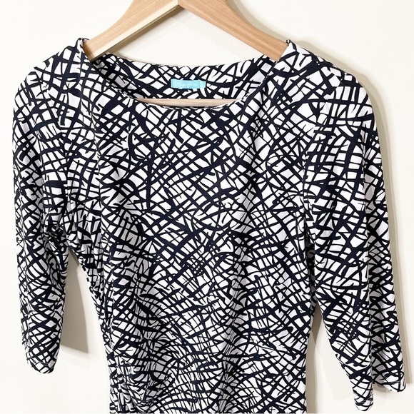 J. McLaughlin Black White Marble Print 3/4 Sleeves Ruched Sage Dress Small - Picture 3 of 9